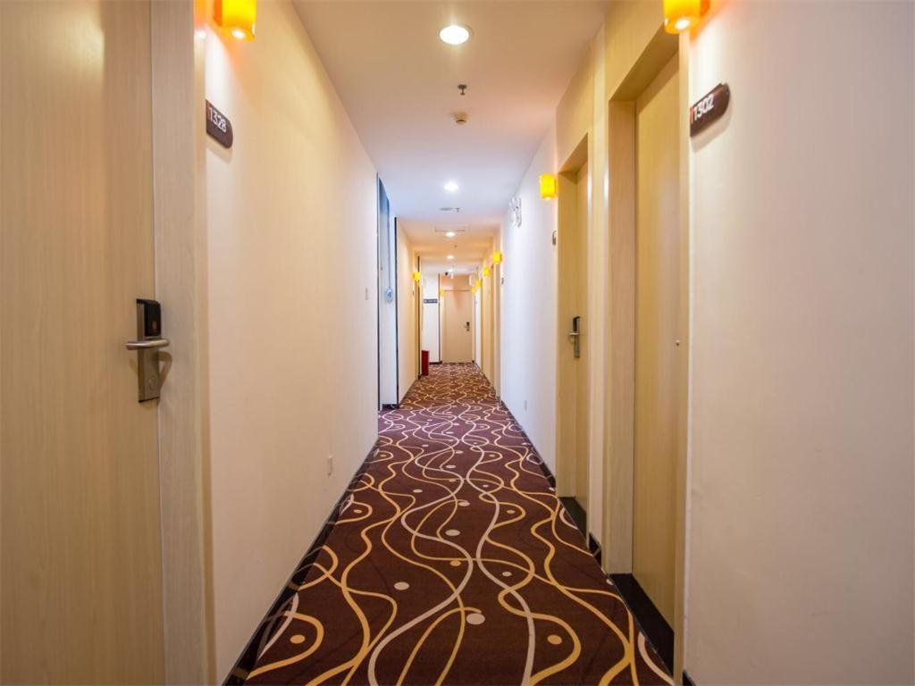 Отель 7 Days Premium Jiangmen Diwang Plaza Branch Экстерьер фото